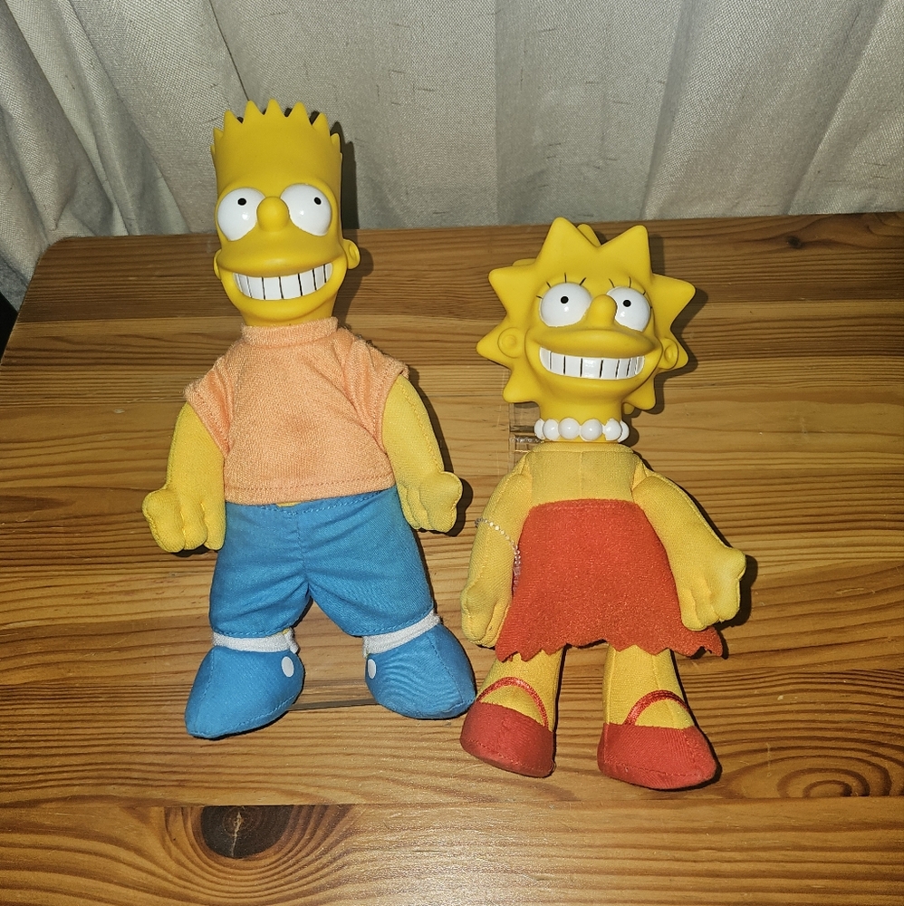 The Simpsons Bart  and Lisa stuffed doll set
